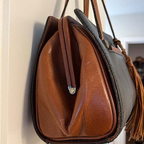 PATRICIA NASH Genuinely Leather Reversible Satchel Handbag - Picture 4 of 14